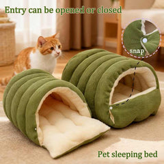 Cama-gato monstruo genérica, detalle de felpa suave para confort cálido.