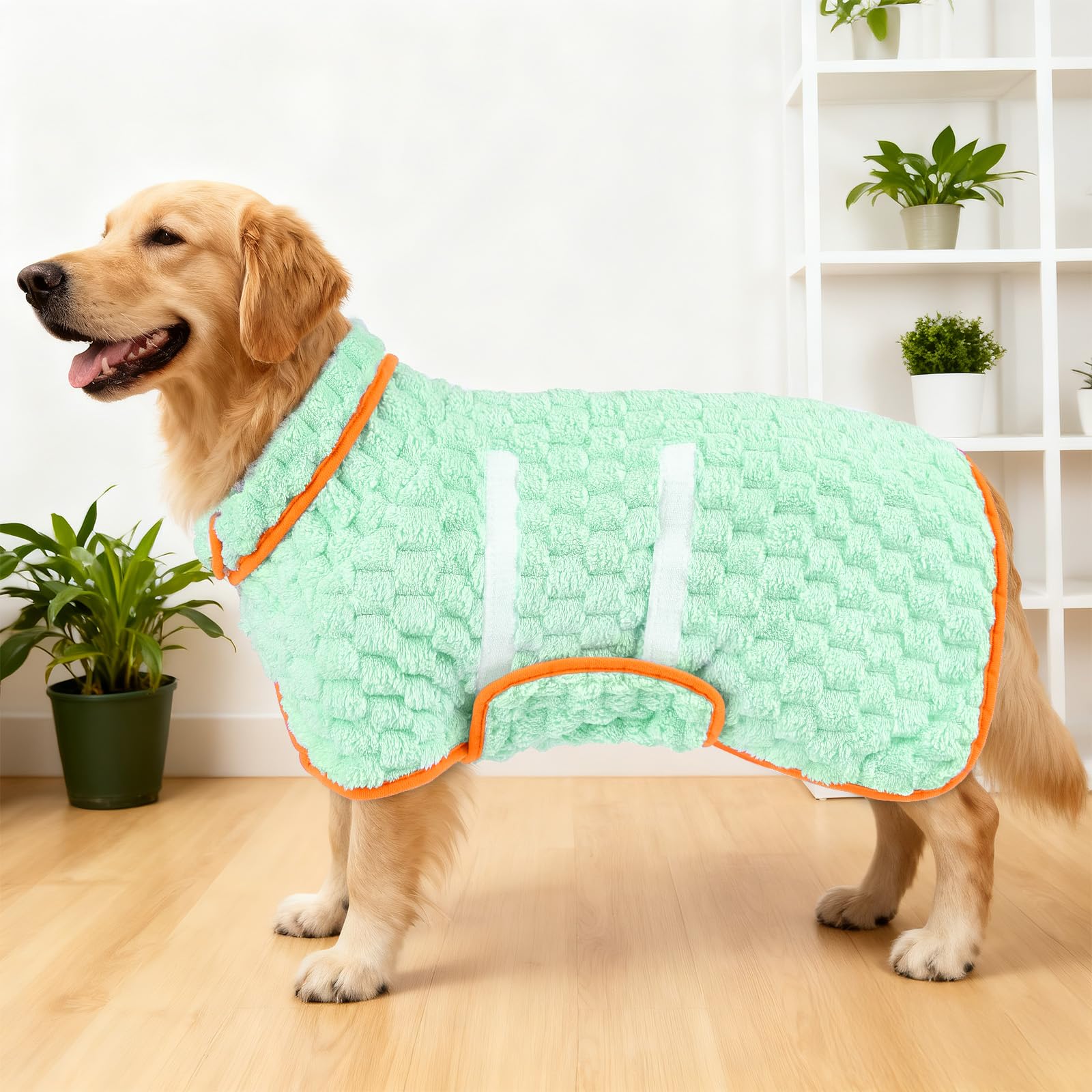 Glittme Dog Bathrobe de felpa suave para mantener al perro cómodo tras ducharse.