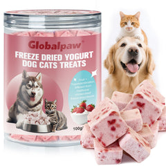 Globalpaw yogur deshidratado con fresa, snack crujiente para perros y gatos sensibles.