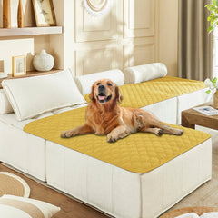 Gogobunny funda impermeable de dos caras sobre el sofá, protege el mueble.