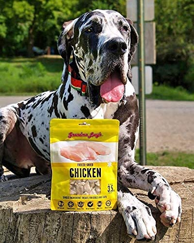 Para perros y gatos, snack práctico de pollo liofilizado
