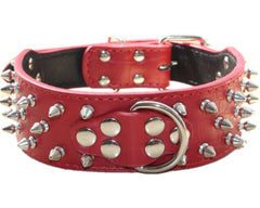 Collar Haoyueer de cuero con tachas para uso diario en perros medianos.