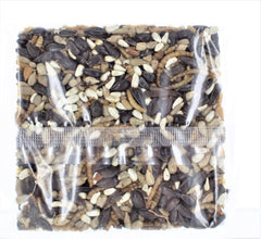 Happy Hen Treats en cesta de golosinas para gallinas, ideal para motivación y variedad
