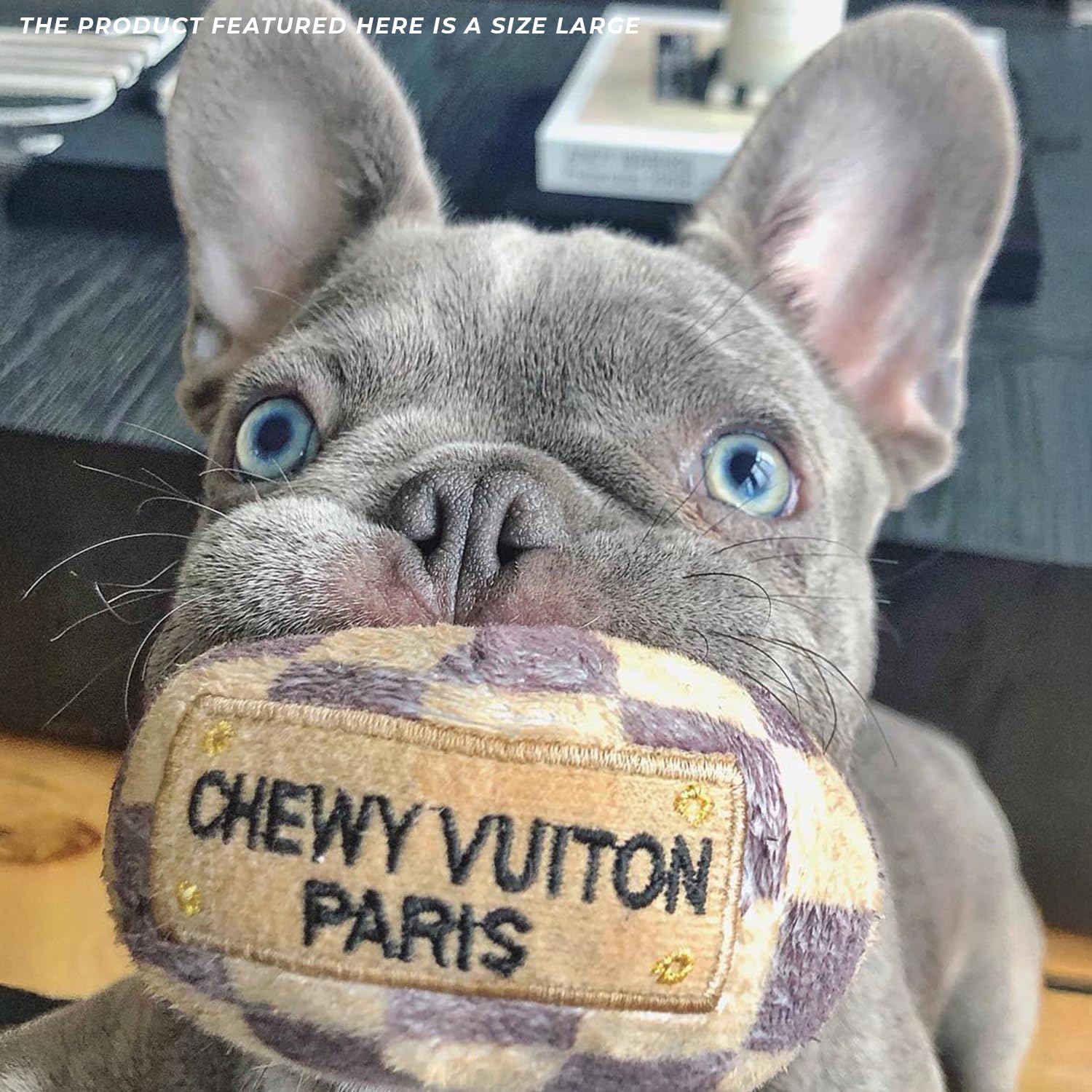 Lavable a máquina para limpieza rápida de la pelota Checker Chewy Vuiton