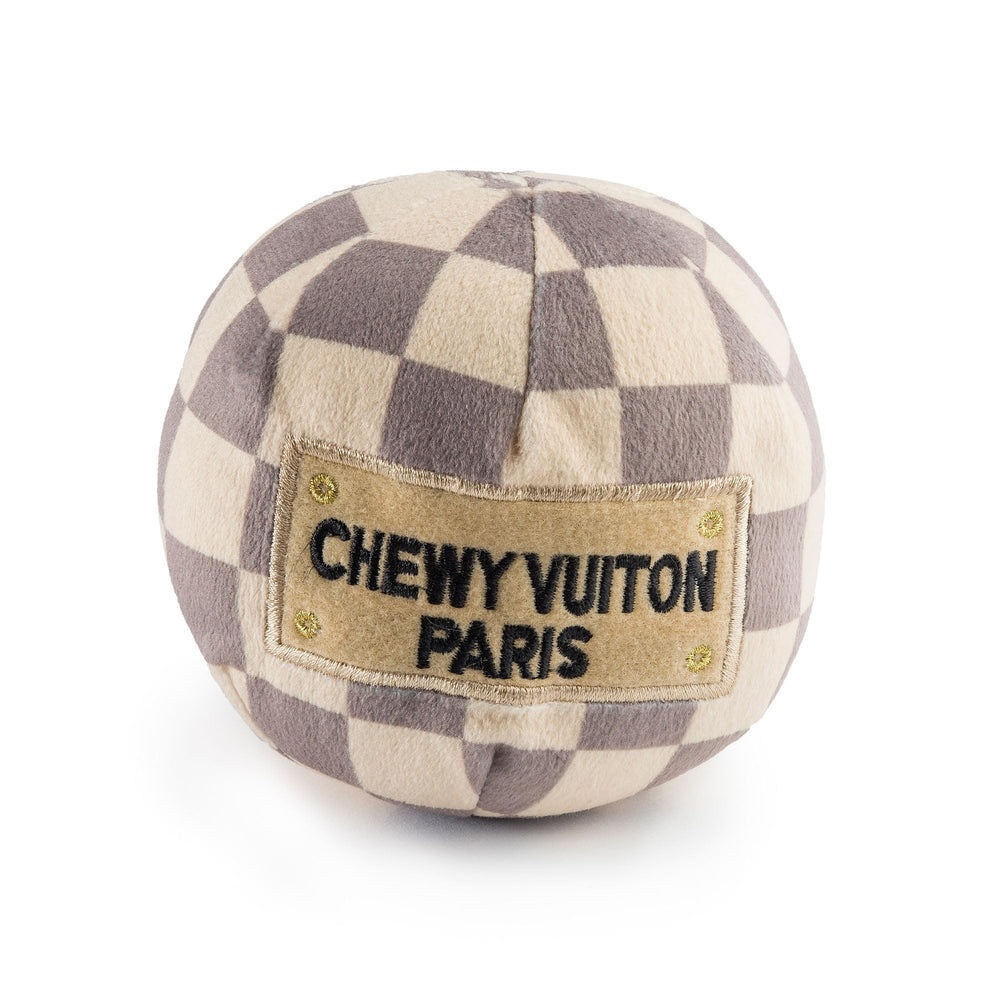 Pelota Haute Diggity Dog Checker Chewy Vuiton, diseño lujoso para juego elegante y duradero