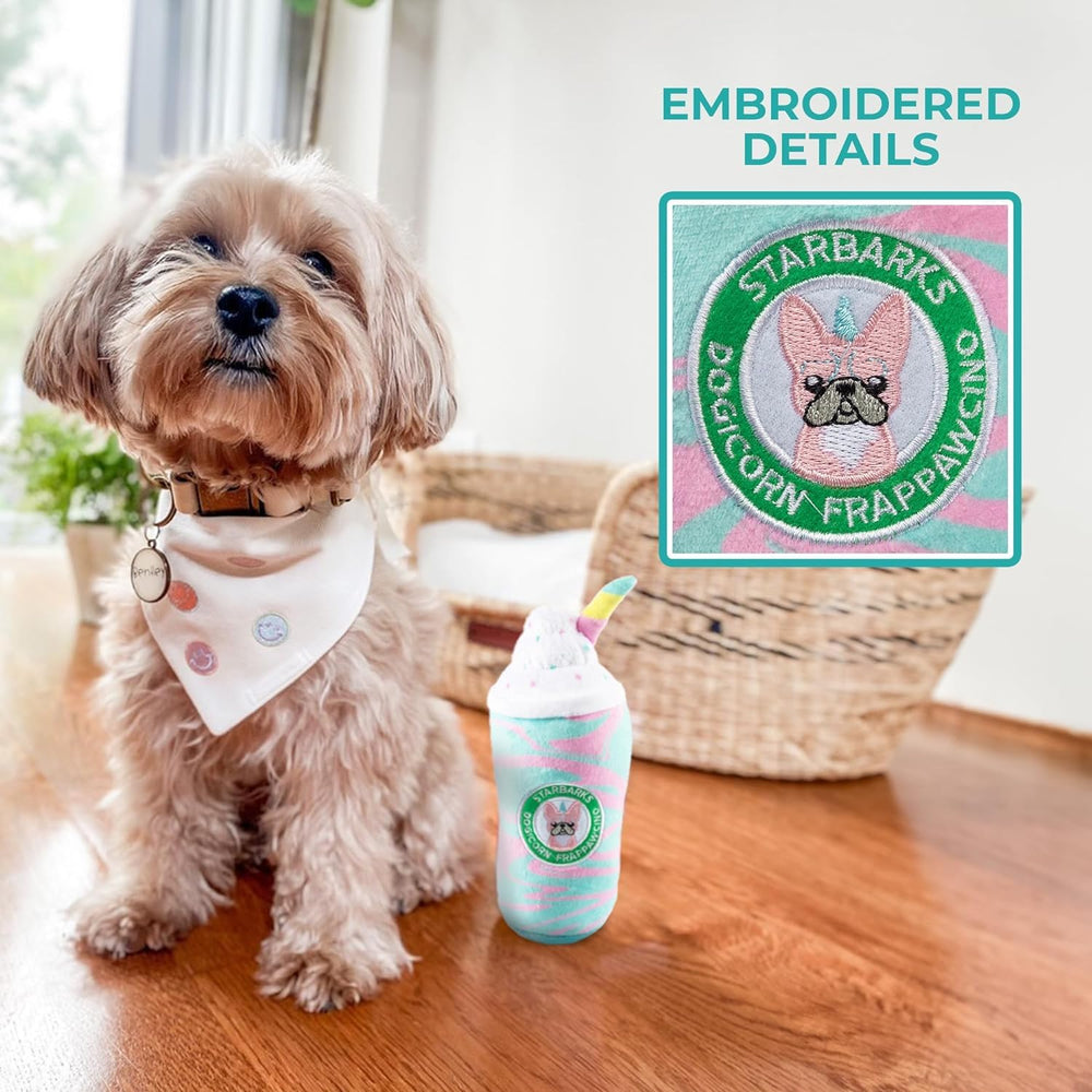 Detalles bordados de Starbarks Dogicorn Frapawccino que realzan su estilo
