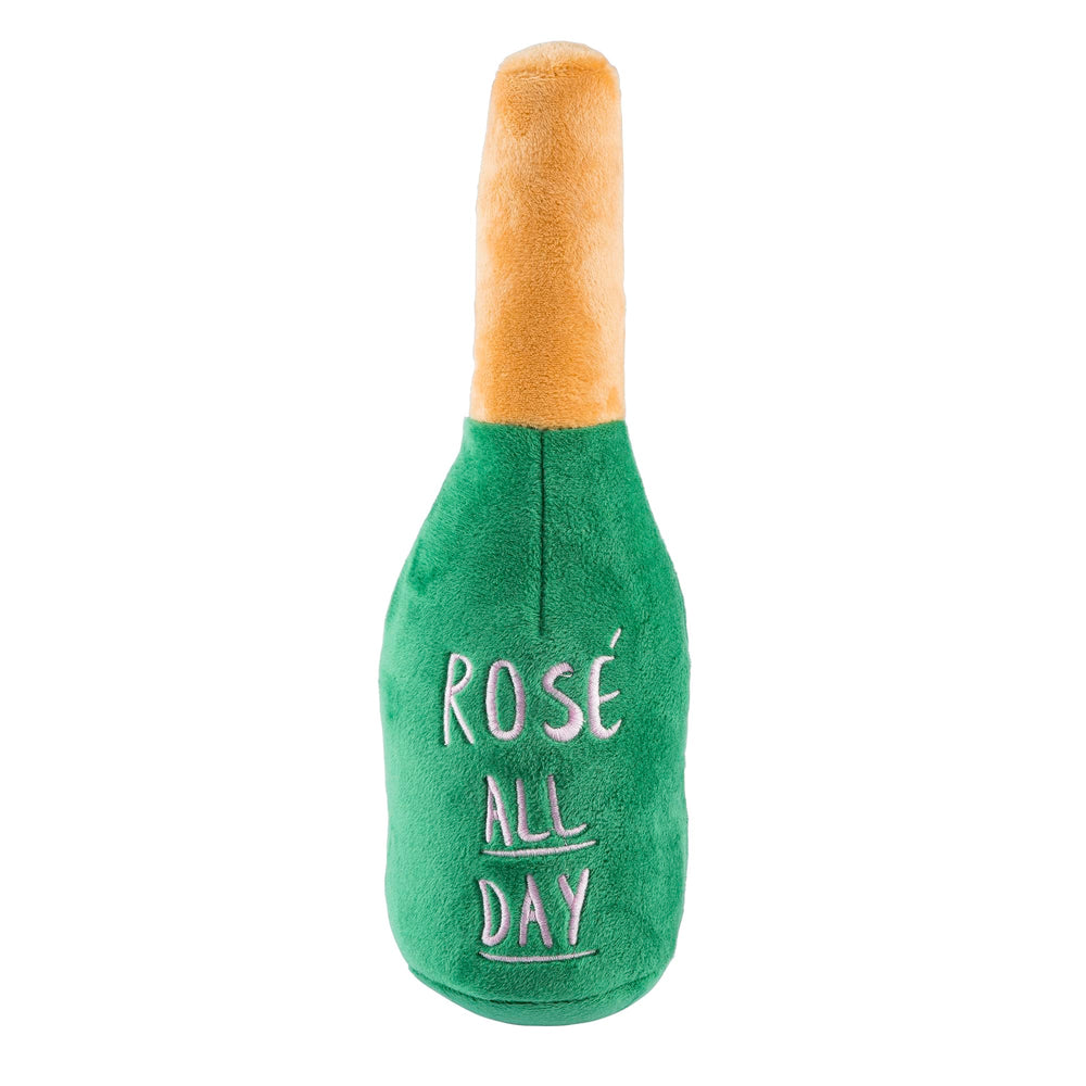 Detalles bordados Rose' All Day añaden toque elegante durante el juego.