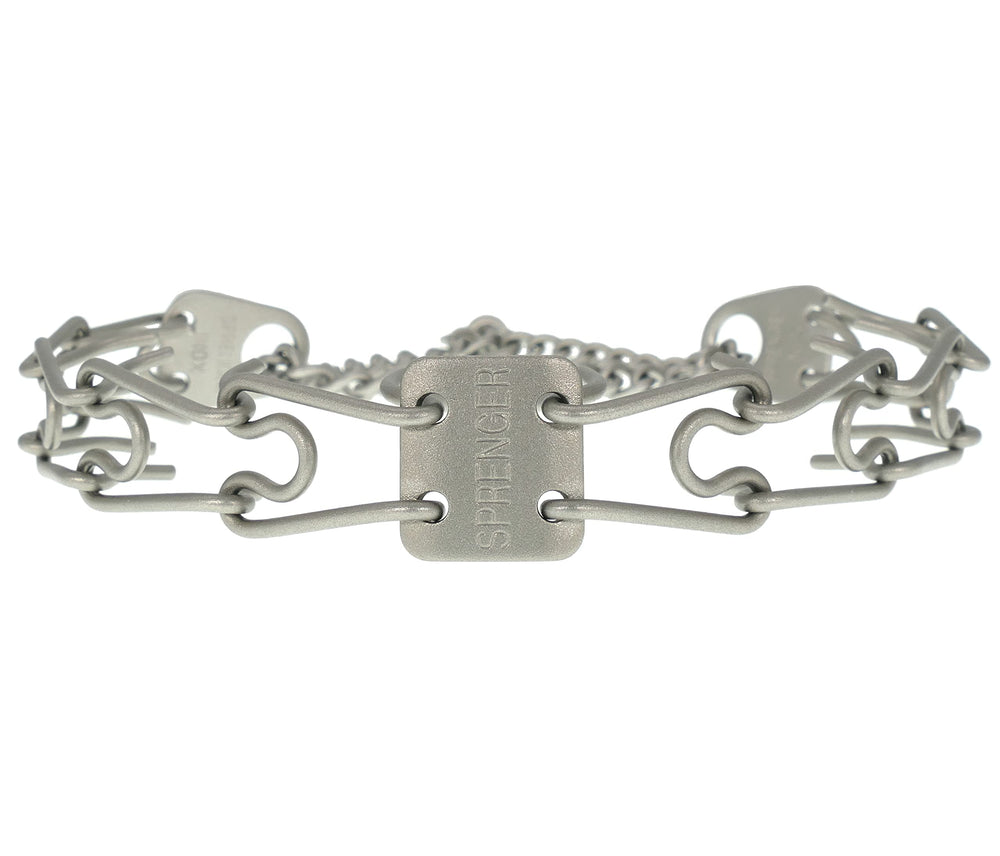 Diseño resistente de Herm Sprenger, ideal para perros pequeños con cuello fino.