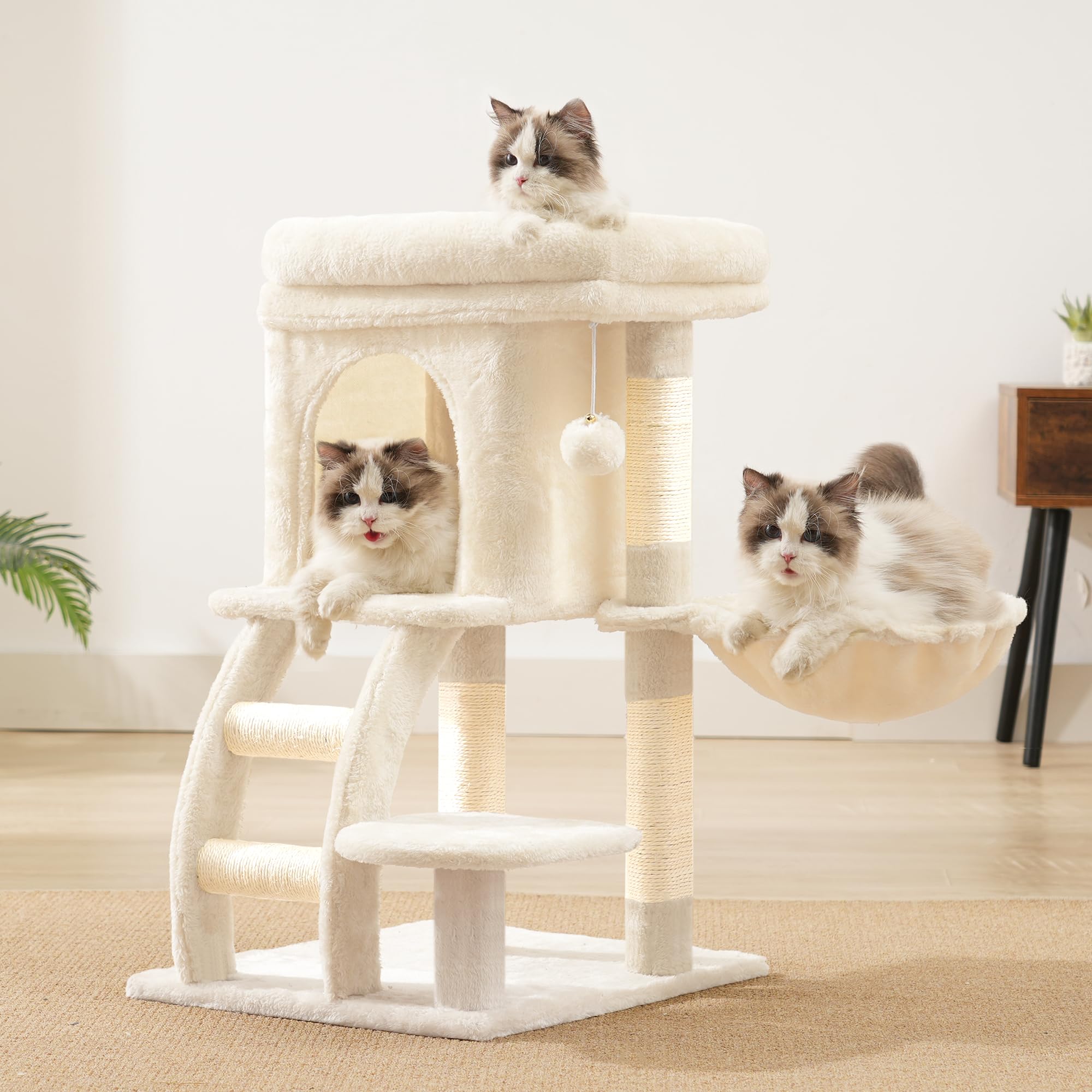 Heybly arbol gato base-ergonomico: base estable que favorece el juego activo.