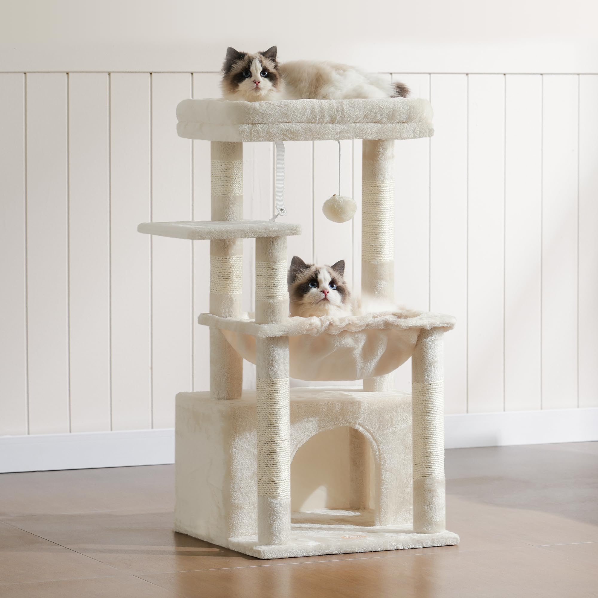 Heybly Cat Tree: espacio oculto para descanso privado
