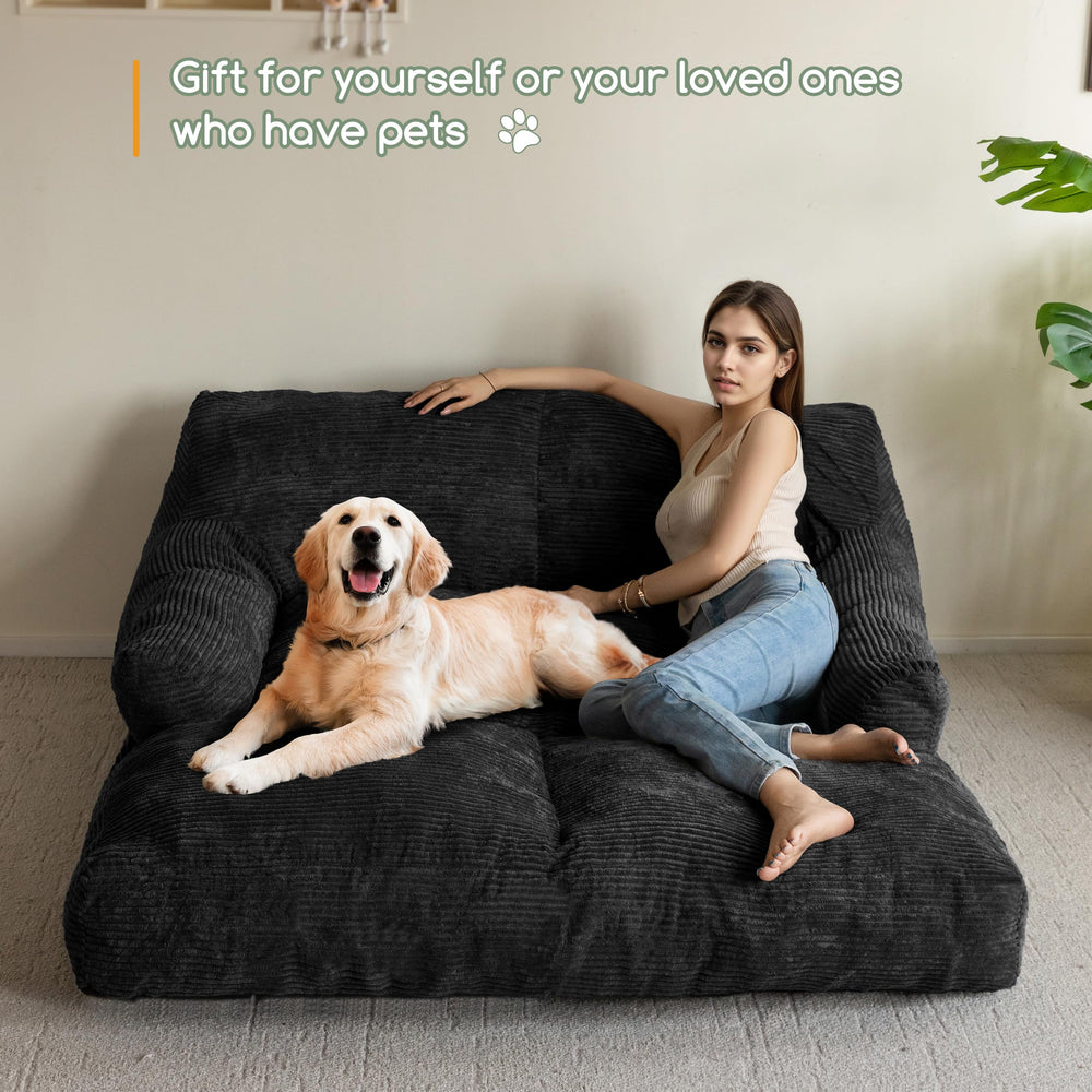 Reposabrazos anchos en el sofá HIGOGOGO para acomodar mascotas y personas juntas.