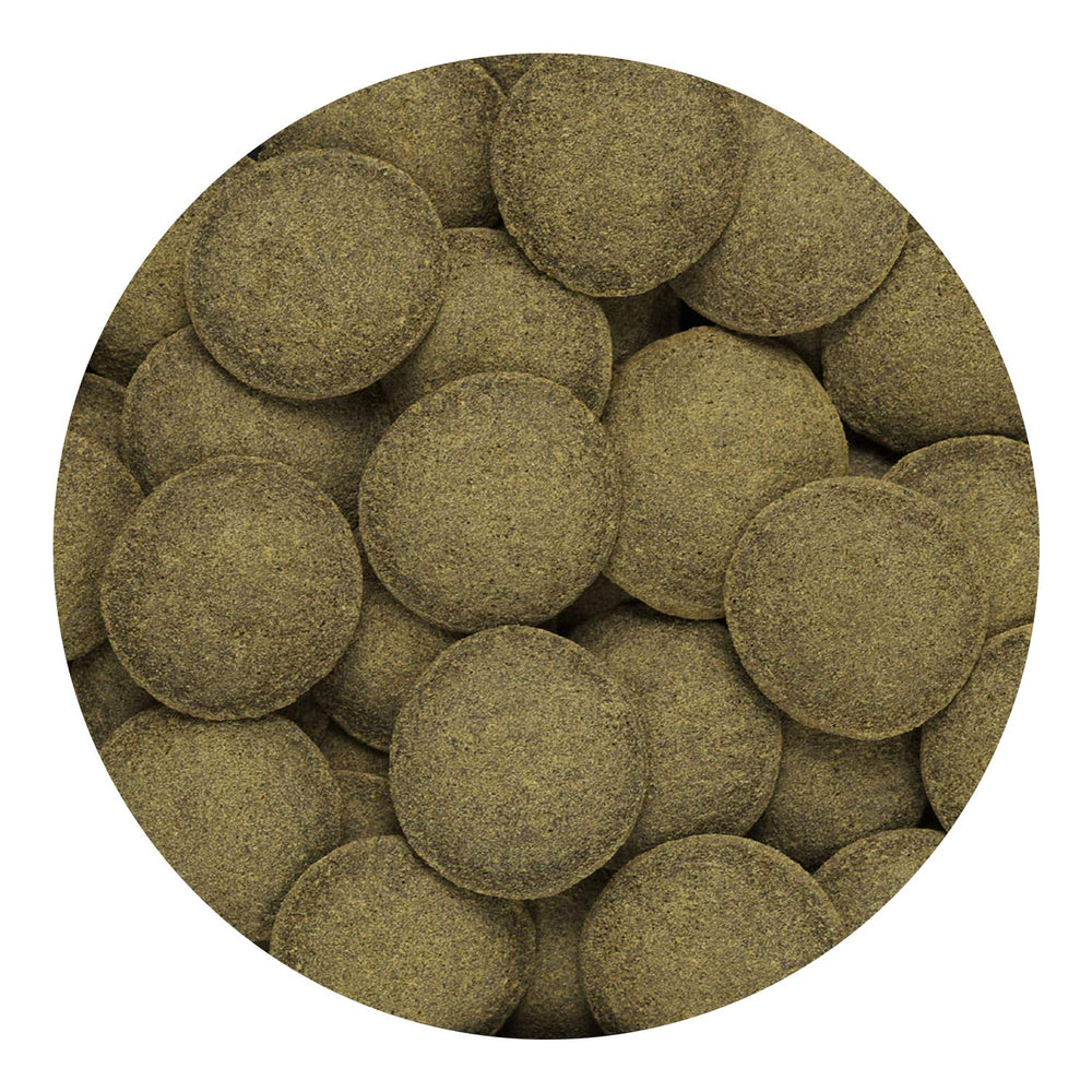 Textura suave de las pastillas de algas Hikari, fáciles de repartir