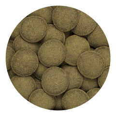 Textura suave de las pastillas de algas Hikari, fáciles de repartir