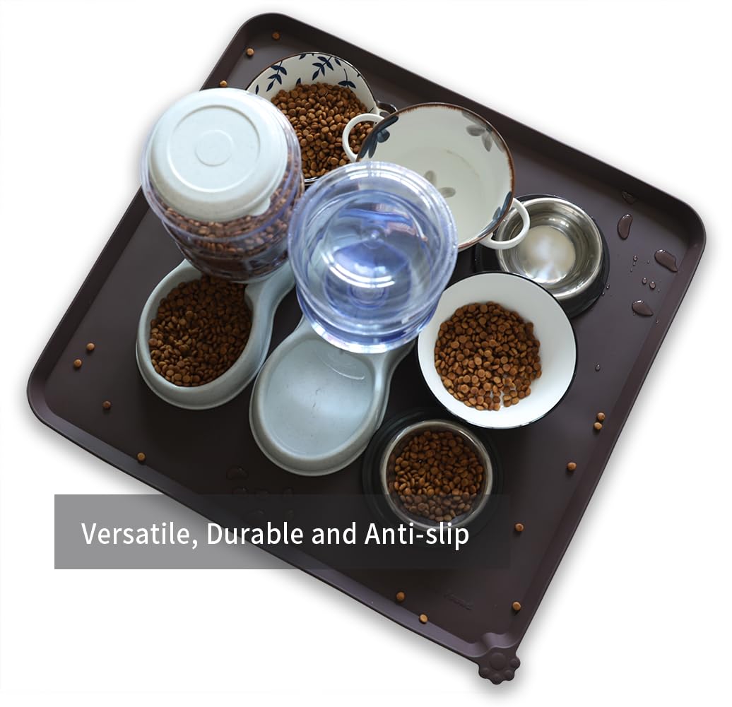 Tapete con borde elevado Hoki Found para evitar derrames en su plato.