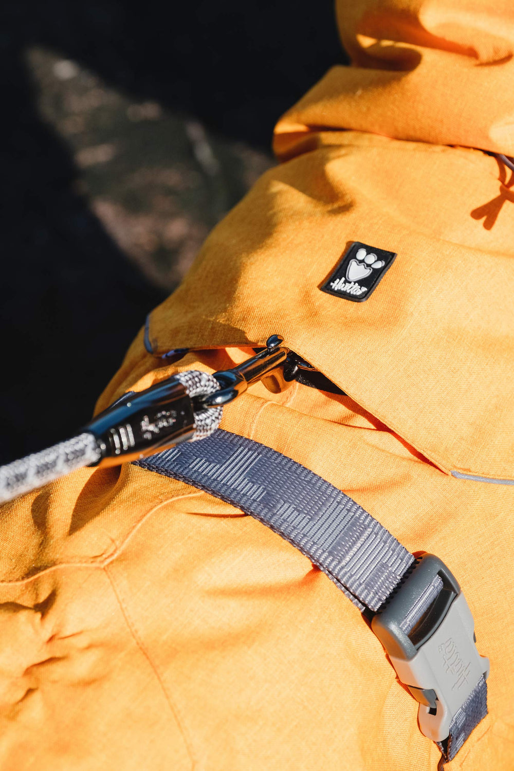 Hurtta Expedition Parka guía de tallas para un ajuste perfecto según raza.