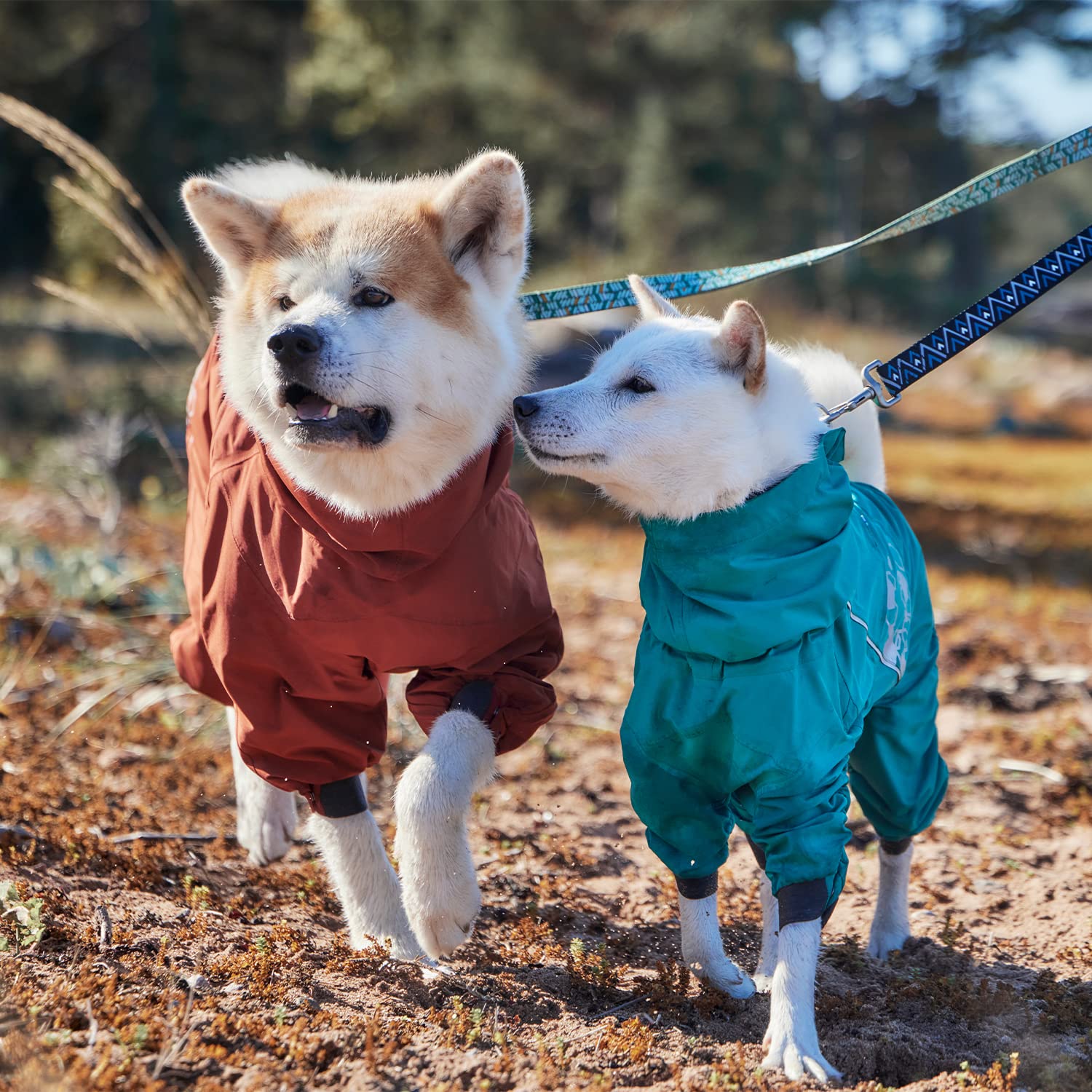 Hurtta Mudventure ECO Mono para Perro, diseños reflectivos, mayor visibilidad.