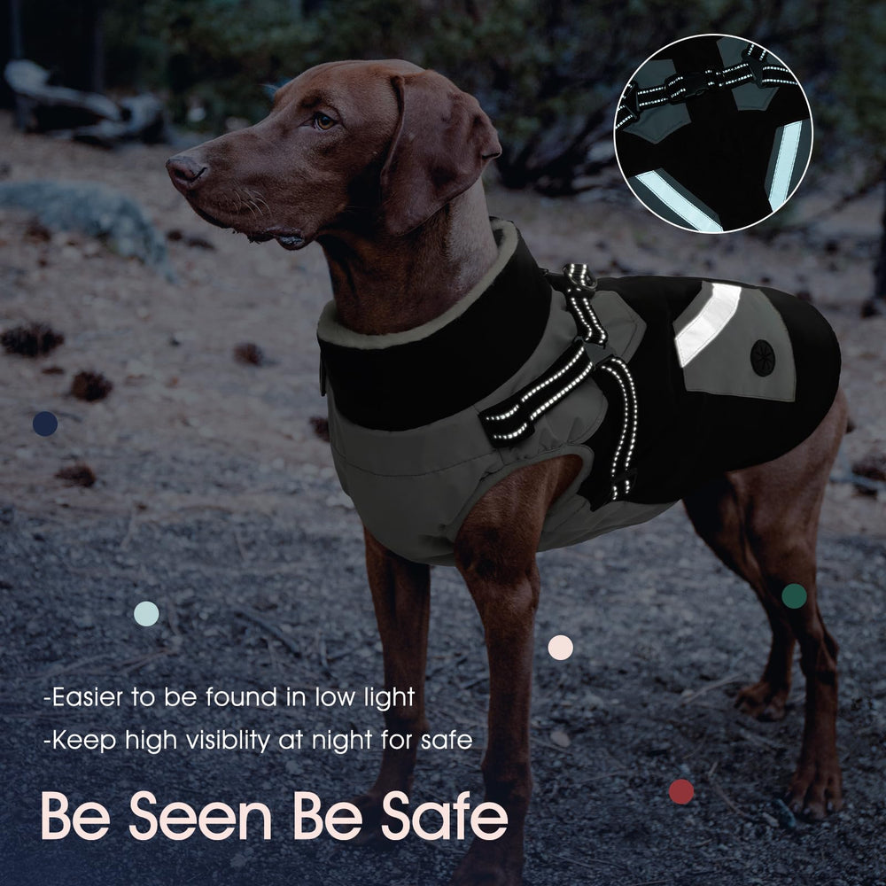 Detalles reflectivos de la chaqueta IECOii para mayor visibilidad nocturna.