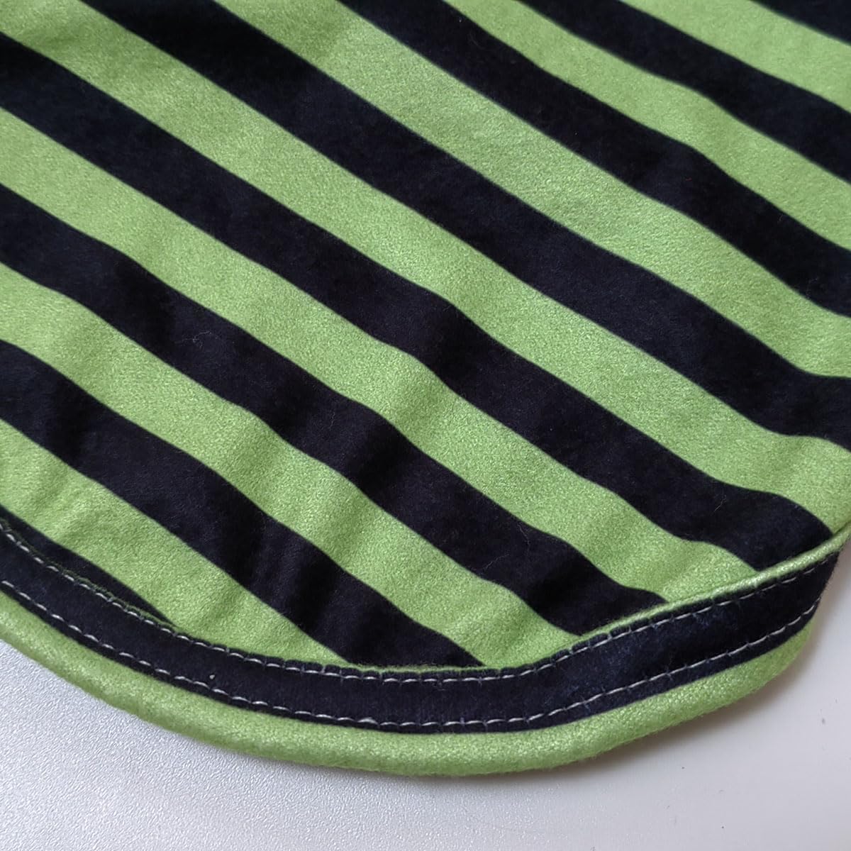 IMDOUBLEDOU suéter para paseos de perros con rayas verdes, cómodo todo el año.