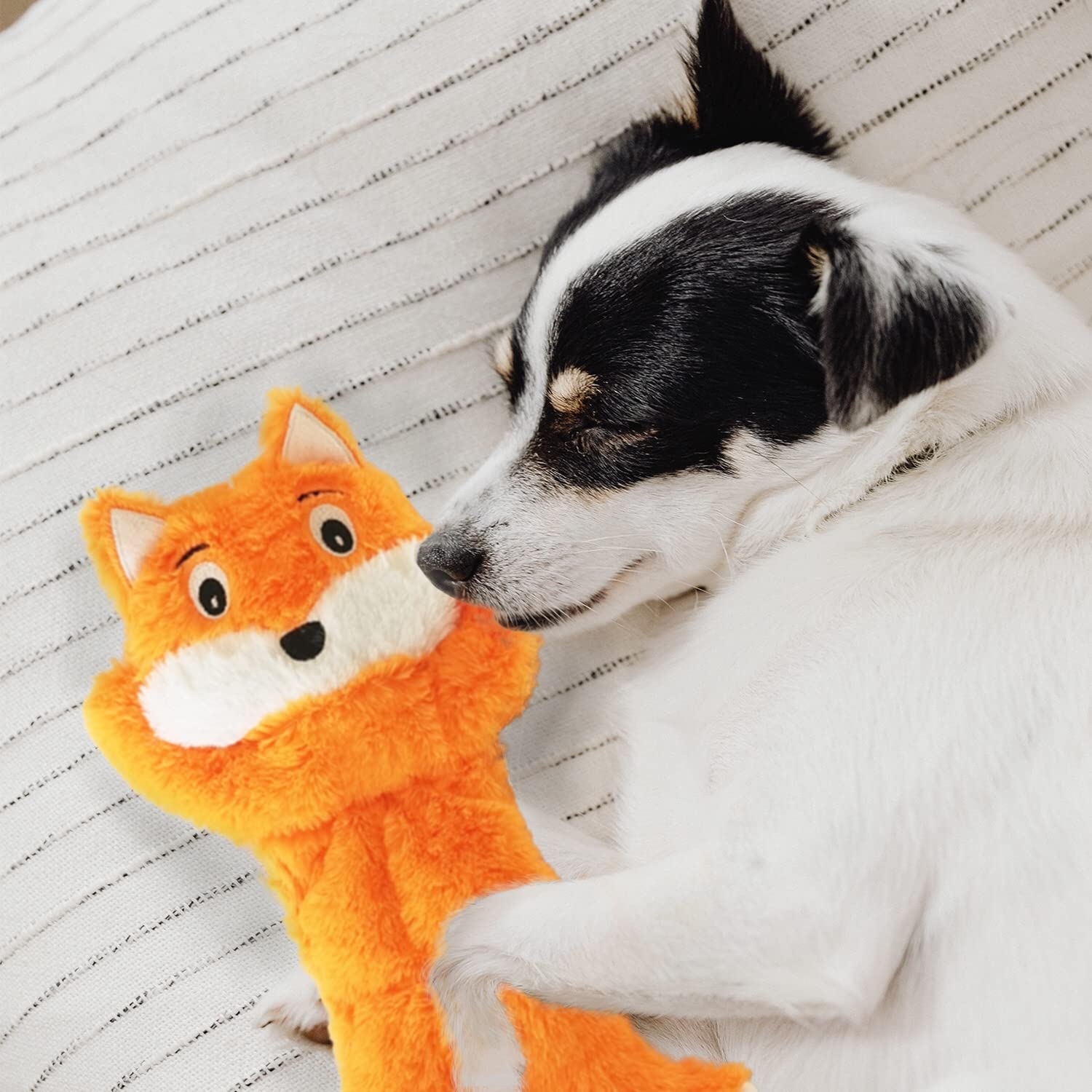 Jalousie perezoso: peluche cómodo para mimos y juego suave.