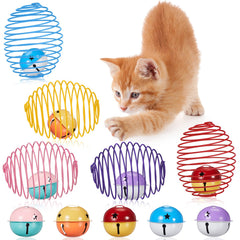 Pelota resorte Jecery rodante con cascabel para gato y juego activo.