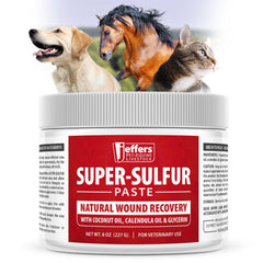 Jeffers Super Sulfur Paste aplicación en pata para confort diario.