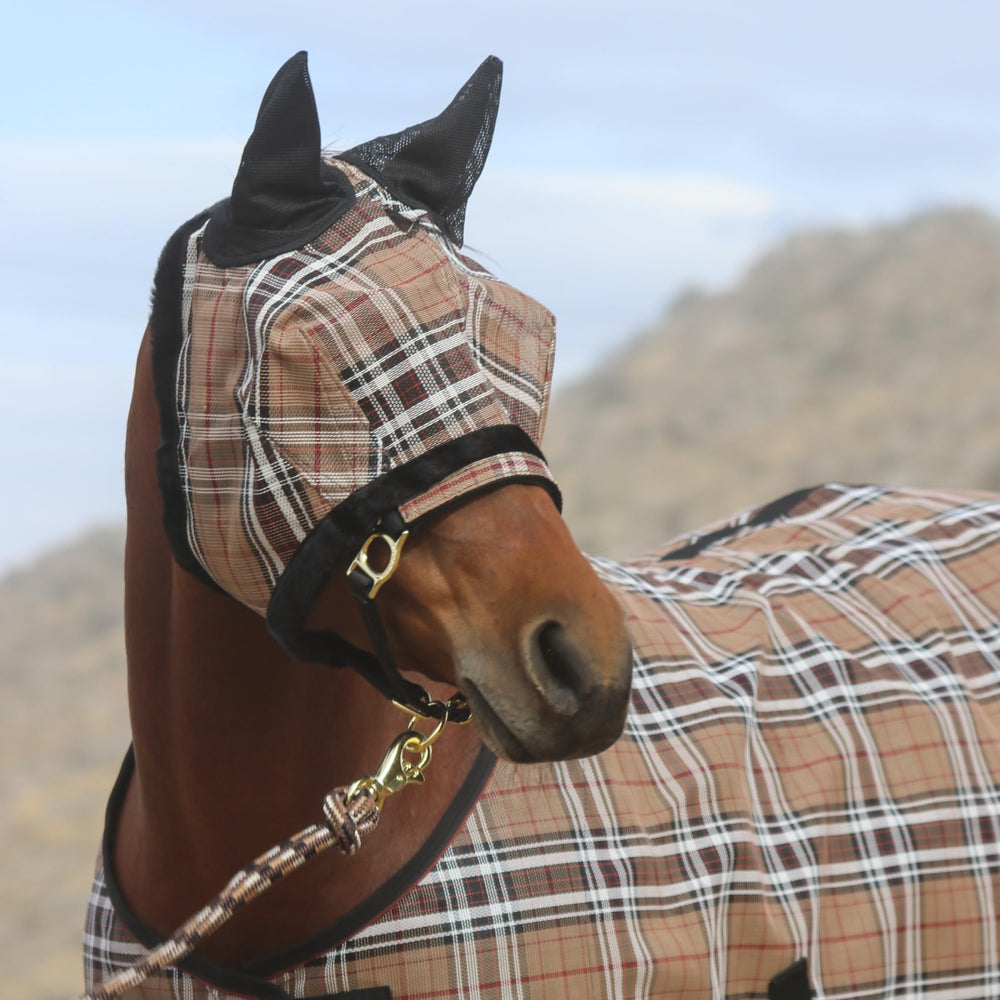 Kensington Signature Fly Mask protección ultravioleta del 73% para sombreado efectivo.
