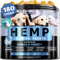 Kinpur Golosinas Relajantes para Perros, paquete visible, apoyo emocional durante tormentas.