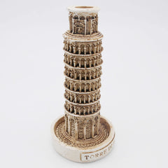 Detallado acabado de resina en la Torre Pisa de Kocris Casa.