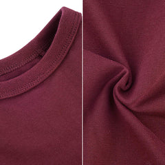 Camiseta Koneseve con bordado K en la manga, detalle distintivo.