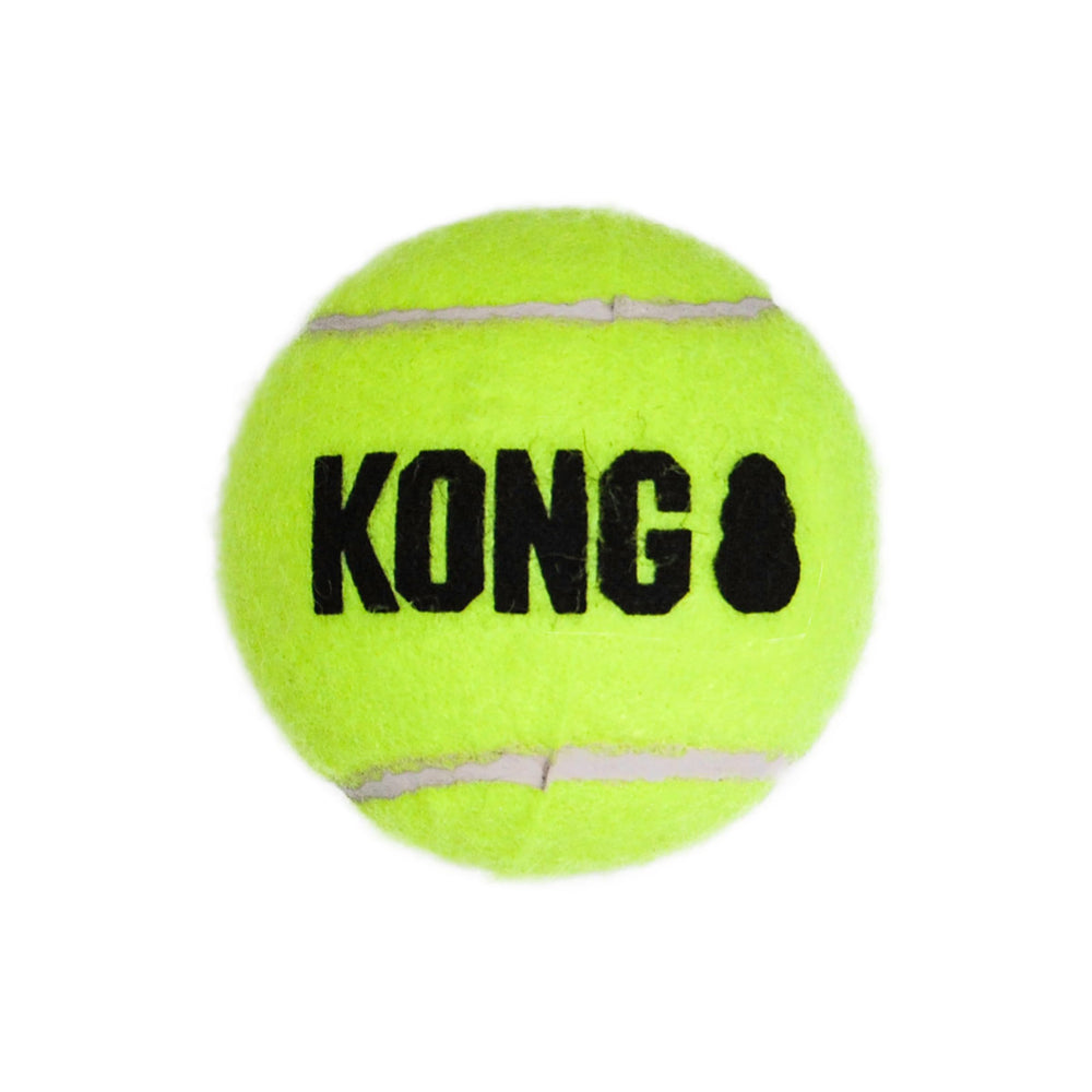 KONG Air Dog SqueakAir, fieltro no abrasivo que cuida dientes durante el juego.