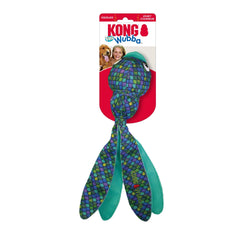 KONG Wubba Finz lanzamiento a larga distancia para divertir al perro.