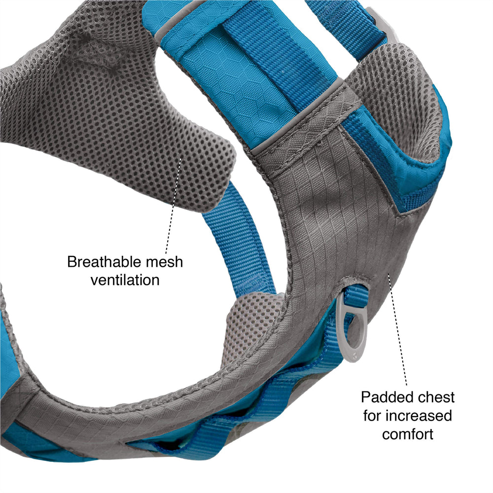 Kurgo Journey Air: pecho acolchado que reduce presión durante el movimiento.
