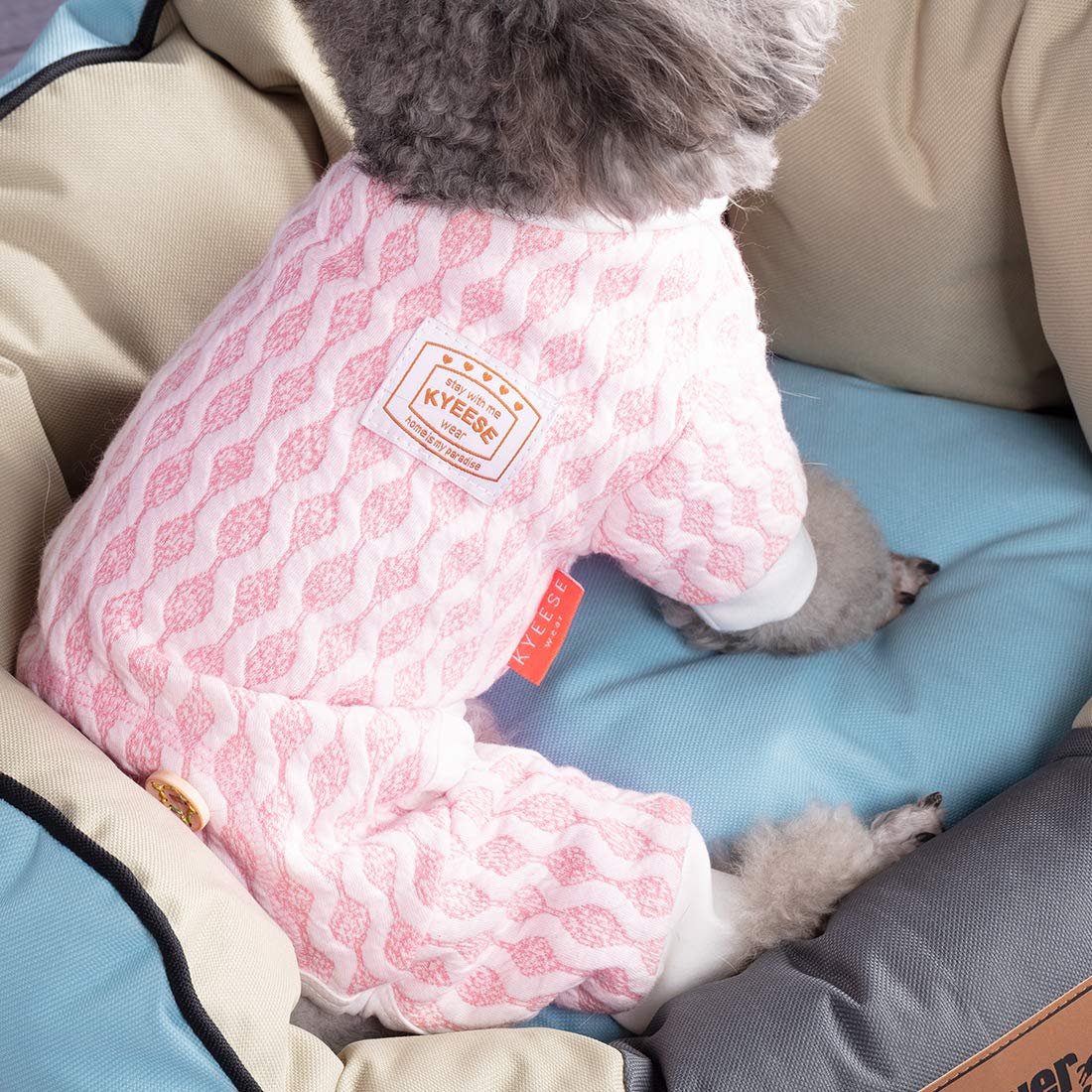 KYEESE pijama para perros, ideal para uso diario y climas frescos.