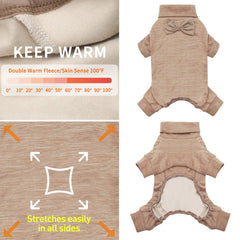 Detalle del cuello alto del pijama KYEESE para perro, aporta calidez.