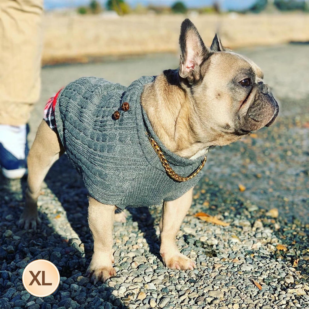 KYEESE: estilo preppy con parche de cuadros, ideal para salidas y fotos.