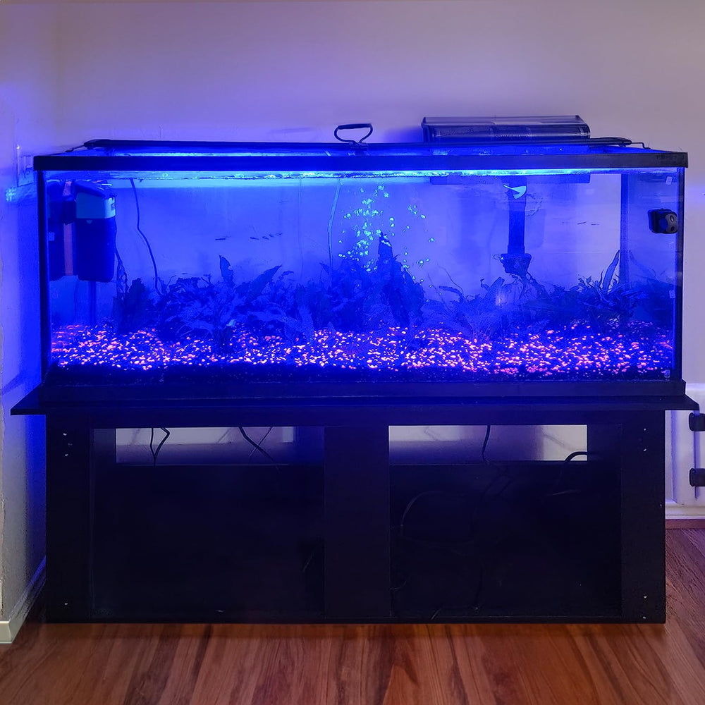Luz de espectro completo para acuario con beneficios visuales.