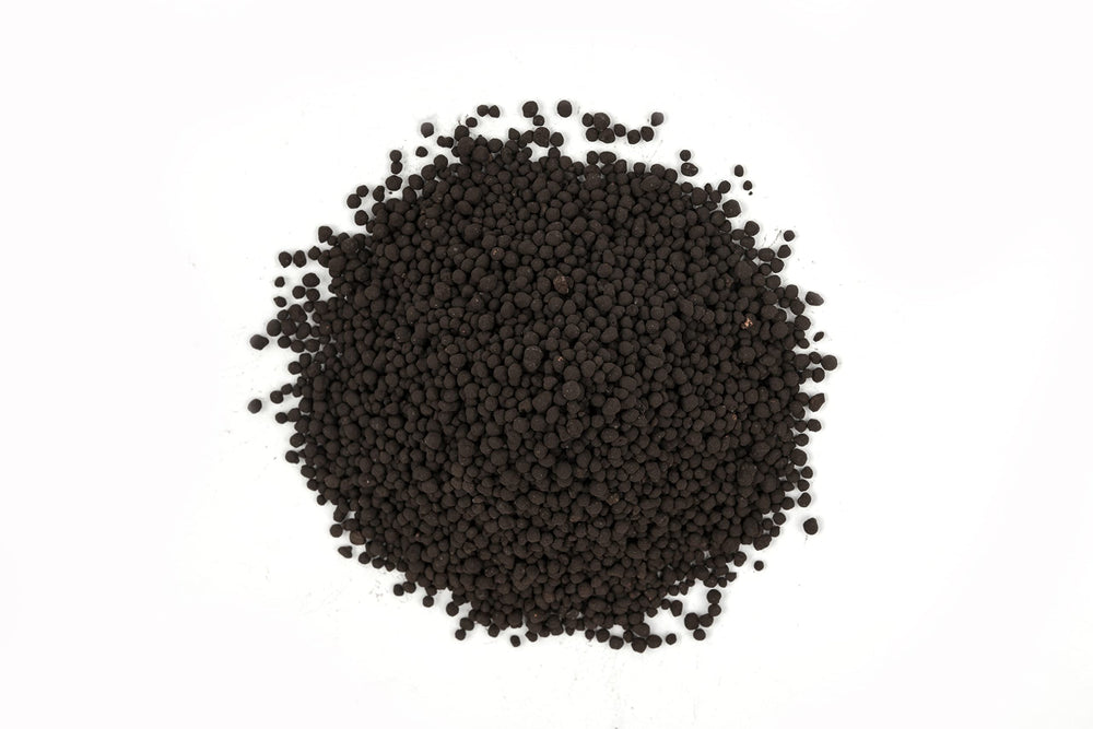 LANDEN Aqua Soil sustrato poroso que alberga bacterias beneficiosas para el equilibrio del agua.