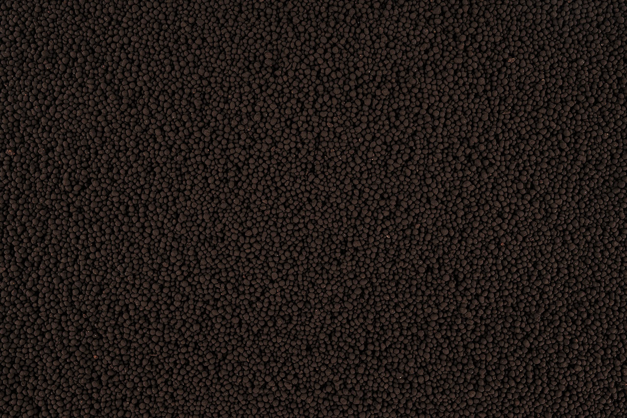 LANDEN THRIVA simula paisaje natural, favoreciendo bacterias beneficiosas y estabilidad del acuario.