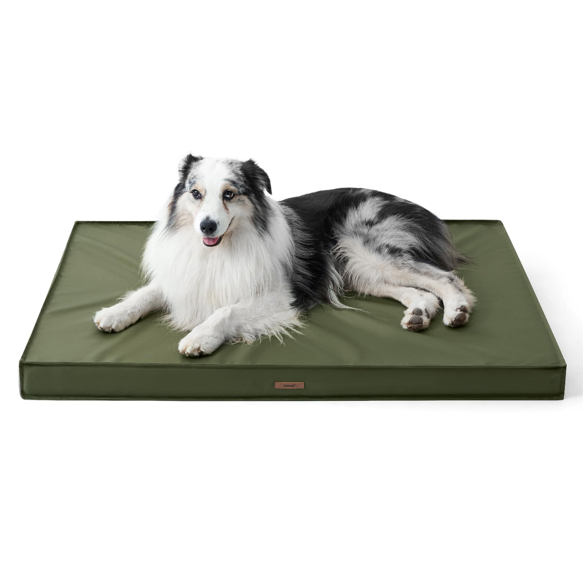 Cama LE SURE para exterior impermeable, ideal para patios y viajes.
