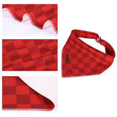 Bandana Lionet Paws para perro en algodón suave, comodidad diaria al vestir.