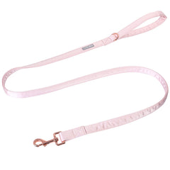 Lionet Paws: correa para perro de seda rosa, ideal para paseos diarios.
