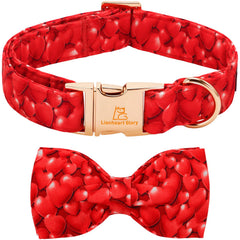 Lionheart Glory collar con lazo de corazones rojos, perfecto para paseos elegantes.