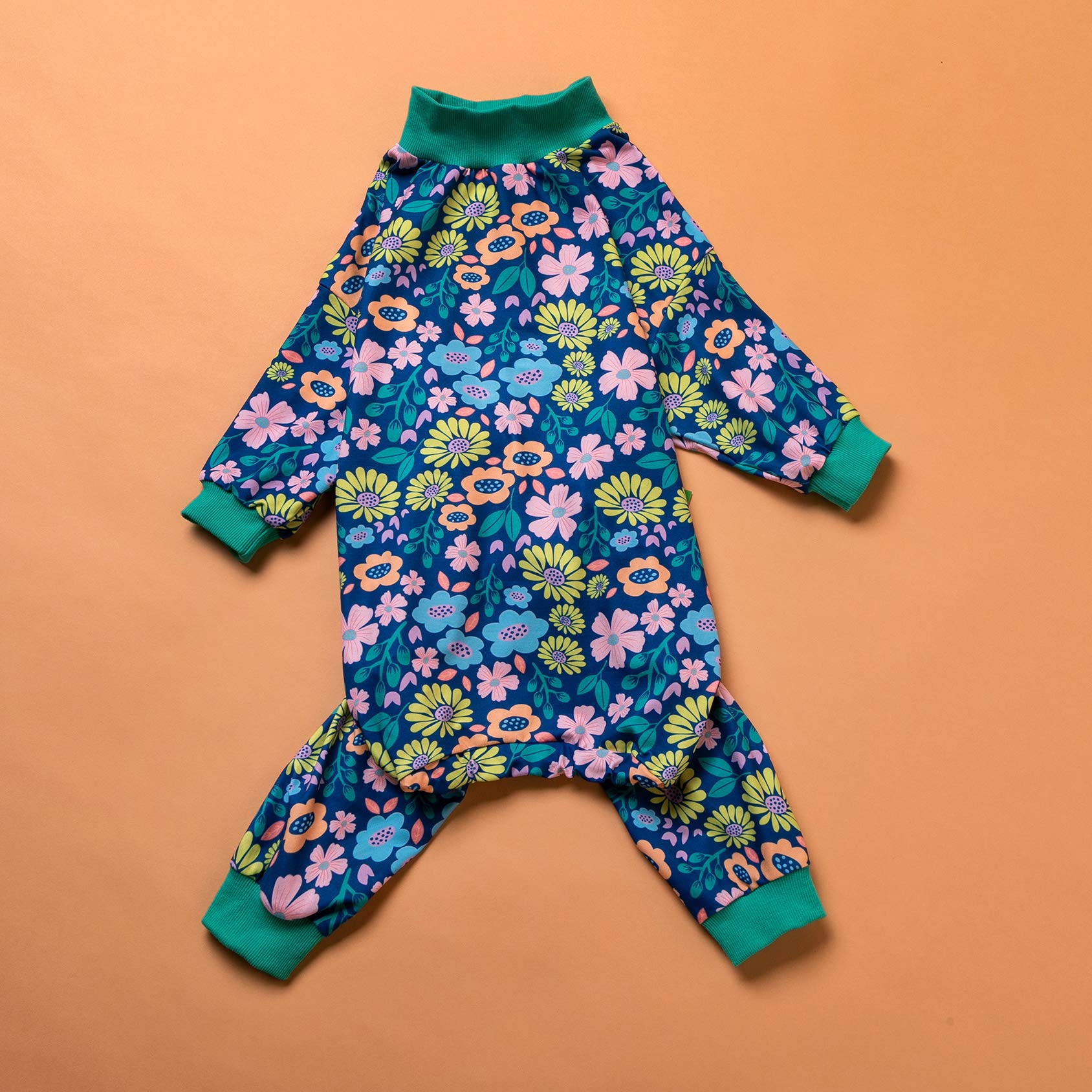 LovinPet Pijama XXL para perro grande, ideal para recuperación suave.