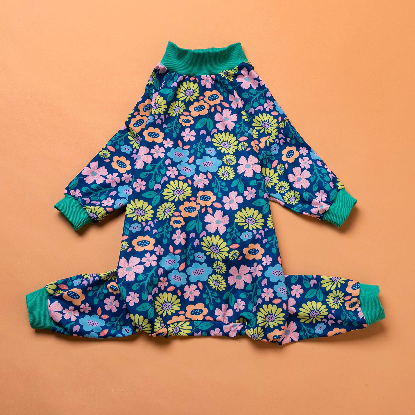 LovinPet Pijama para perro grande, tejido ligero y transpirable para perros activos.