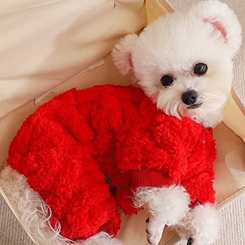 Pijama Loyanyy para perro con botones reforzados para fácil uso.