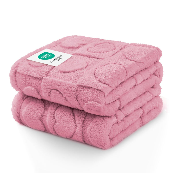 Luciphia manta pequeña para perro, textura coral suave, ideal para descanso diario.
