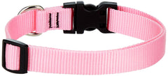 Detalle de hebilla LupinePet Basics rosado, duradero para uso diario.