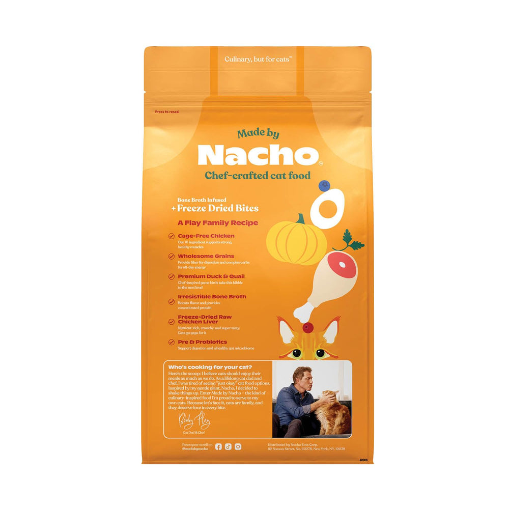 Croquetas para gatos con pollo criado en libertad, Made by Nacho, opción proteica para el día a día.