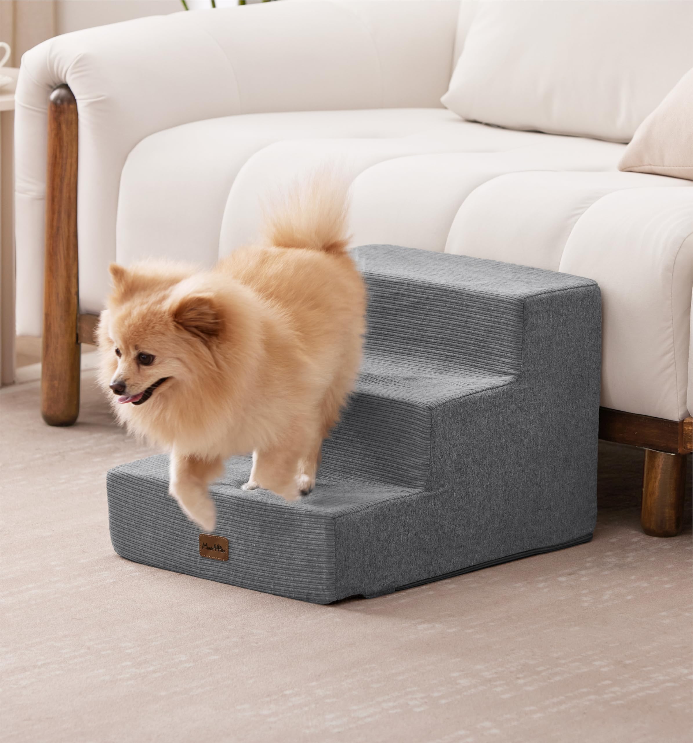 Escalones en gris de Made4Pets para interiores elegantes.