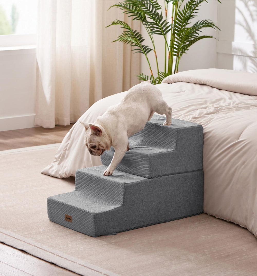 MADE4PETS escalones compactos: almacenamiento ligero y cómodo.